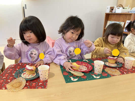 昭和女子大学附属昭和こども園でIYOTOのクリスマスマフィンを提供